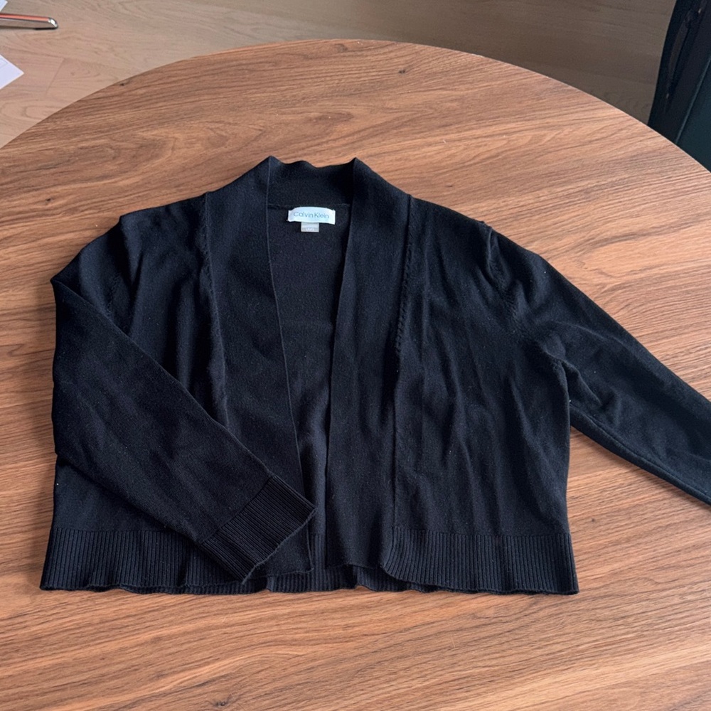 Calvin Klein Elegant Black Short Open Knit Cardigan